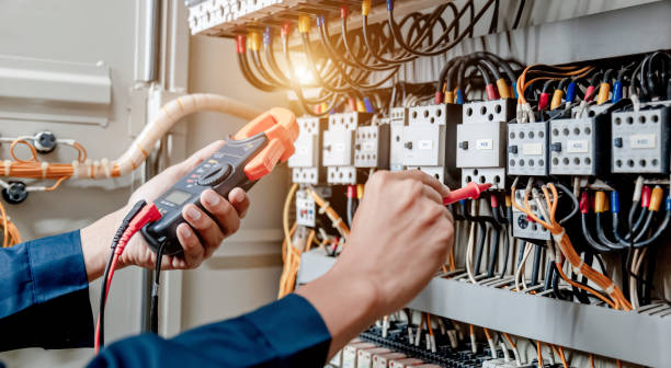 Best Local Electrician Companies  in Spirit Lake, IA